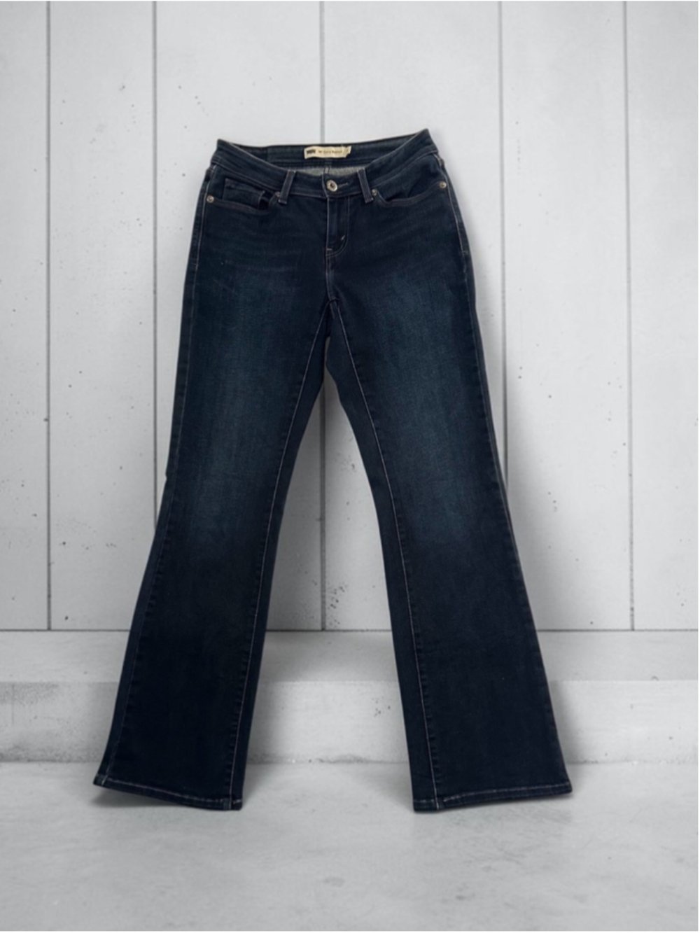 LEVIS 529 Curvy Bootcut Jeans Womens 8 LONG 28X34 Blue Distressed Jeans Low-Rise